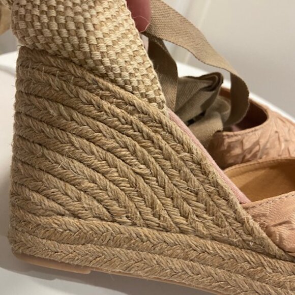 NWOT⭐️ Girly & Cute Spanish Espadrilles Maypol Wedge Blush Taupe Lace design, 7 - Picture 6 of 9